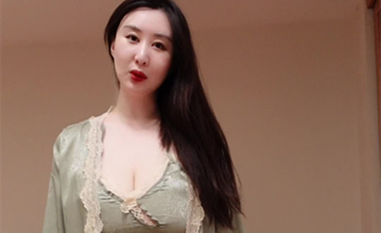 王俪丁-巨乳女神有色连续短剧妈妈的年轻女闺蜜淫乱爆乳美少妇高清1080P版[2V/3.16G]