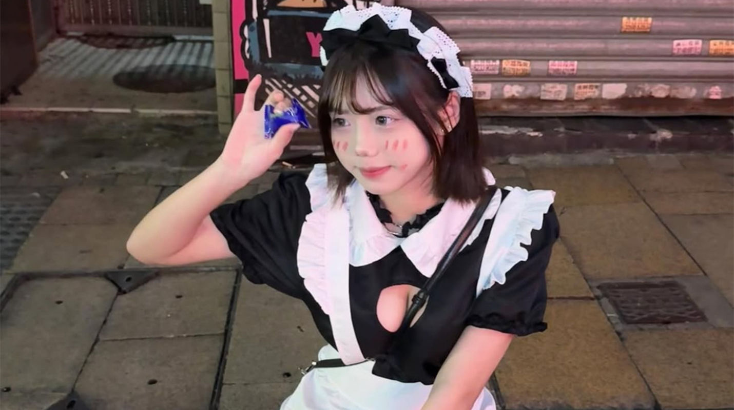 ccl._.06-香港女仆咖啡店职员与男友啪啪流出[5V+4P/121M]