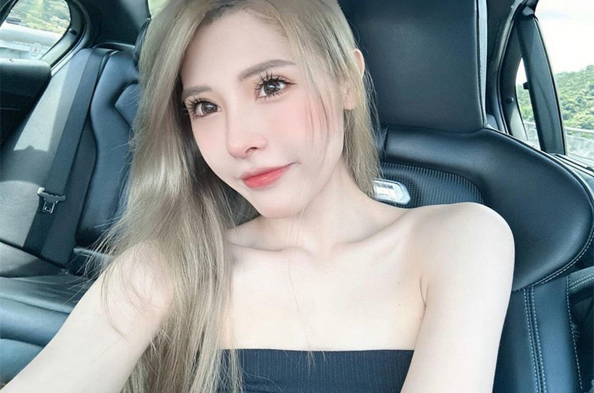 Fifibb520-顶颜美女御姐邀约粉丝来蹂躏巨乳猛肏双双升仙[2V+9P/1.65G]