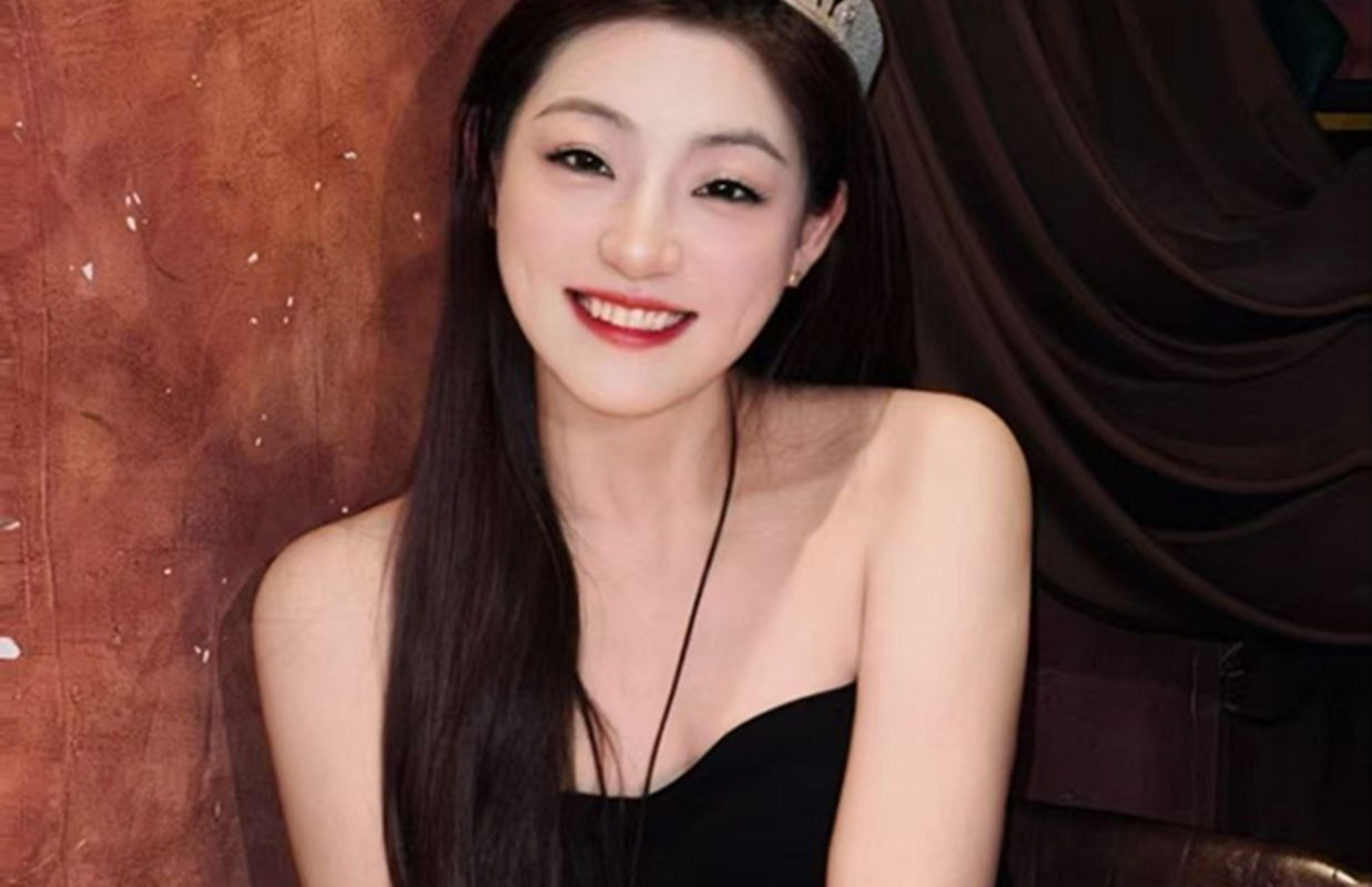 完美尤物御姐-调教大神约会高颜值长腿小仙女被大神哄骗到酒店肆意后入怼脸拍摄挨炮画面太炸裂了兄弟们第一次见怎么完美的尤物啊细腰圆臀大长腿妥妥的后入神器啊床上露出原形骚性大发原档无水印[7V+16P/363M]