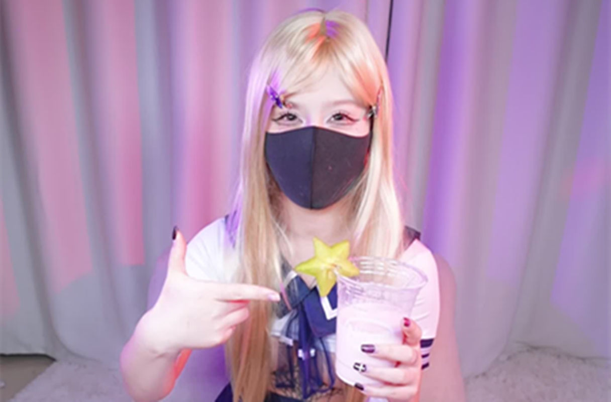 小狗pro(Puppypro)-2026年1月8日会员群新作极品重口骚博主人形饮品机草莓牛奶[1V/2.1G]