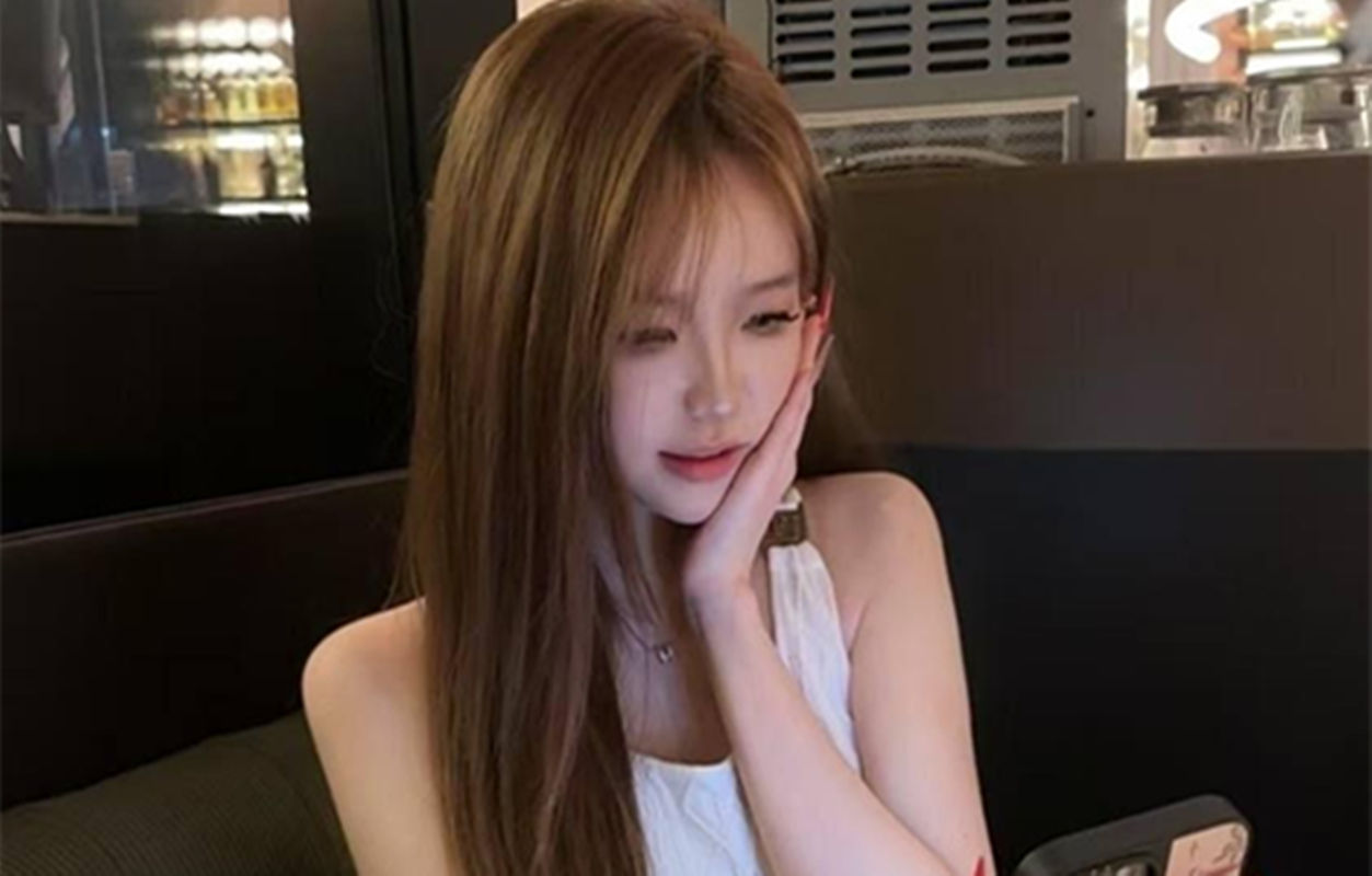 覃苏-2026年3月3日新作泄密曝光广东20岁学生妹主动要求被调教[1V+4P/262M]