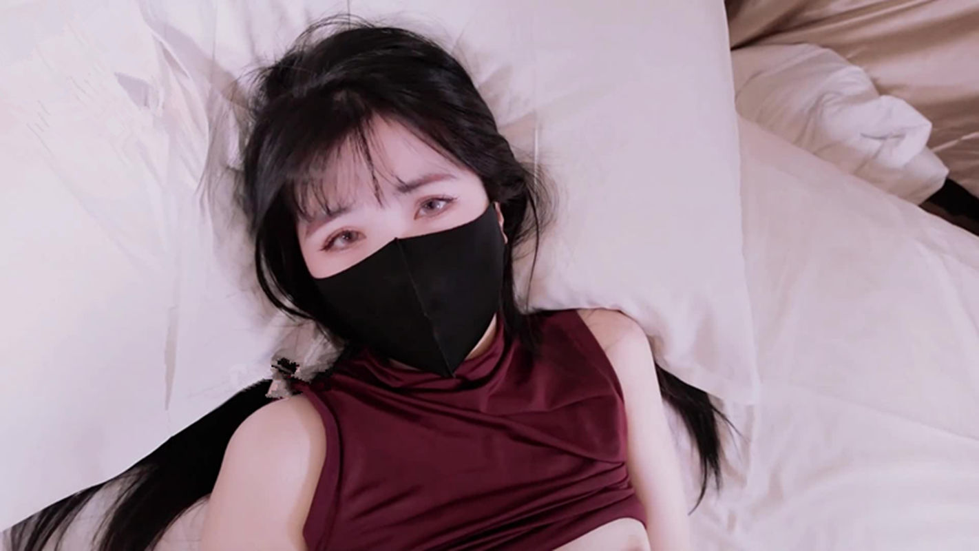 懒懒猪(lazypiggy)-新作潜规则新来的长腿女秘书[1V/1.08G]