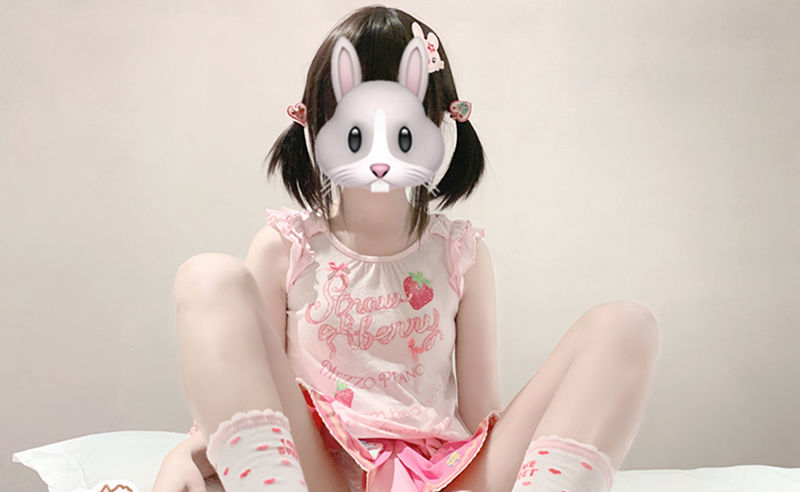 幼萝喵瓜-白丝双马尾小萝莉足交[52V+186P/1.32G]